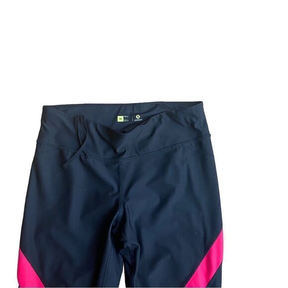 Xersion Black Pink Capri Yoga Pants Size Medium - Picture 3 of 5